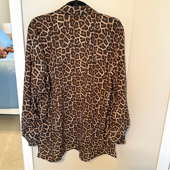 MICHAEL KORS | Leopard Print Button-Up Top, Size XL - Picture 10 of 11